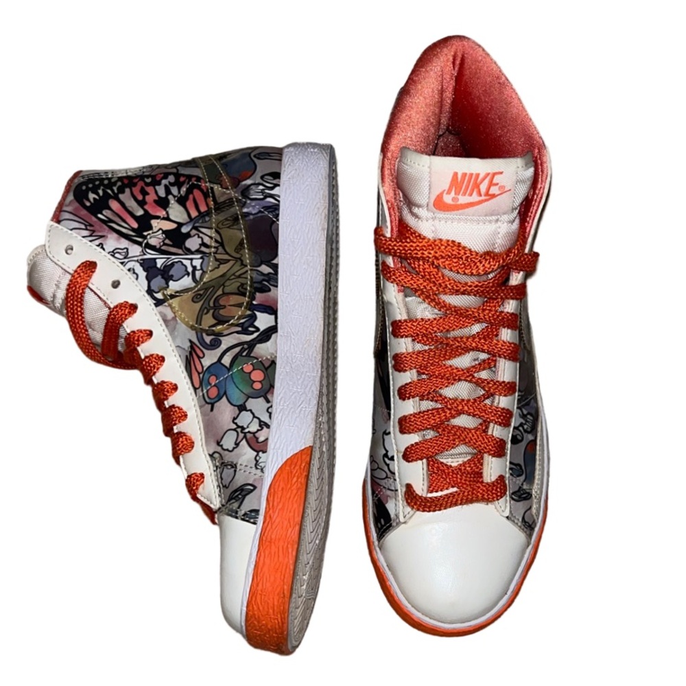 Nike Blazer High- Vintage 
Sail/Sail-Bright Coral-White (Women's